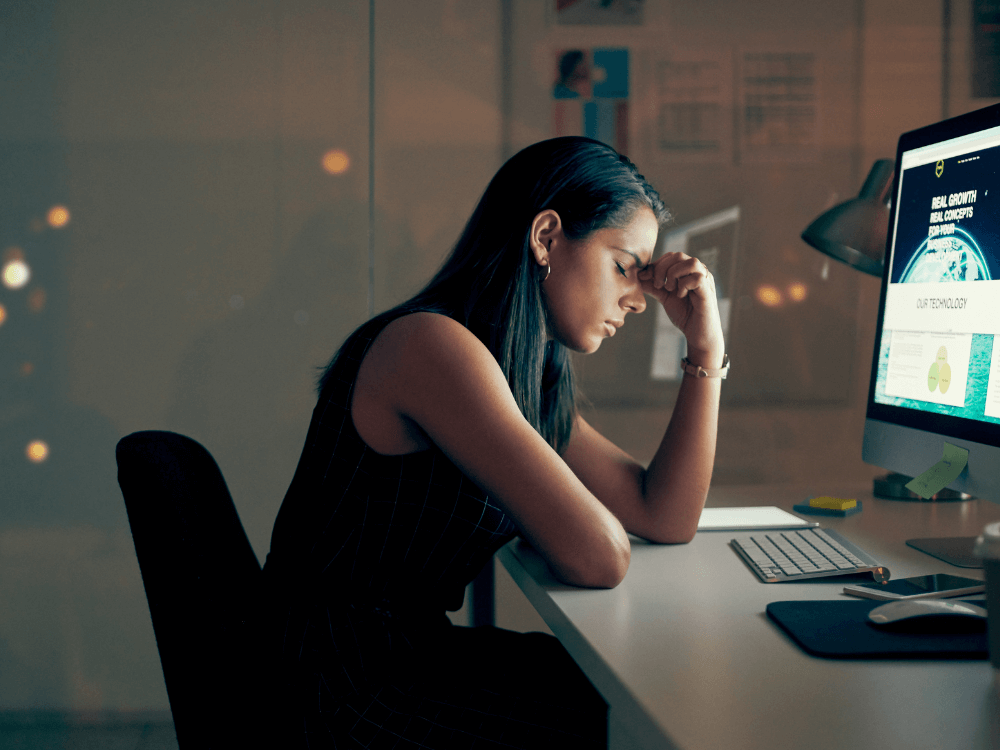Burn-out signalen herkennen: 12 signalen die je niet moet negeren