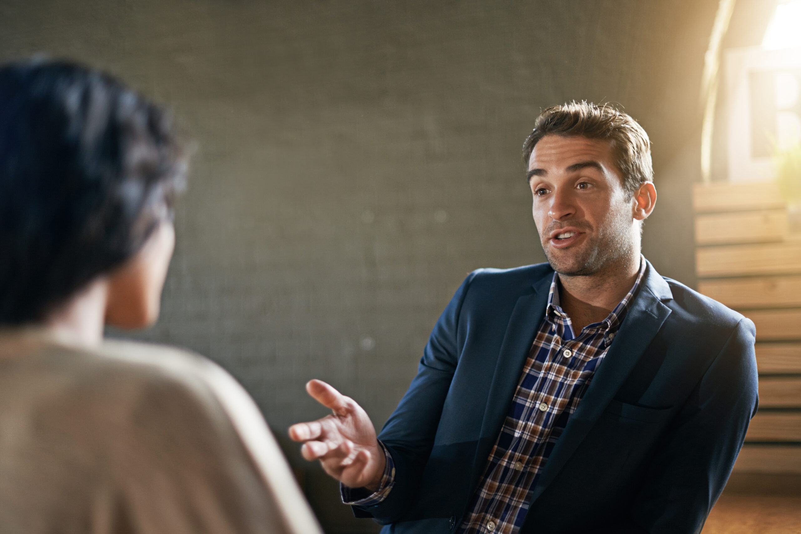 Twee collega's in gesprek
